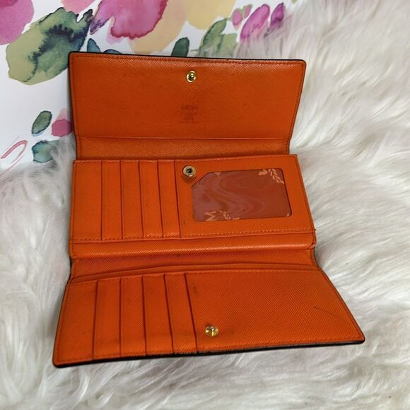 💯Authentic MCM Visetos Trifold Long Wallet🍀 - Picture 10 of 17
